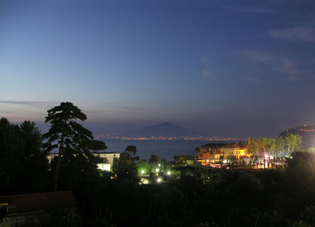 0795-sunset-Vesuvius